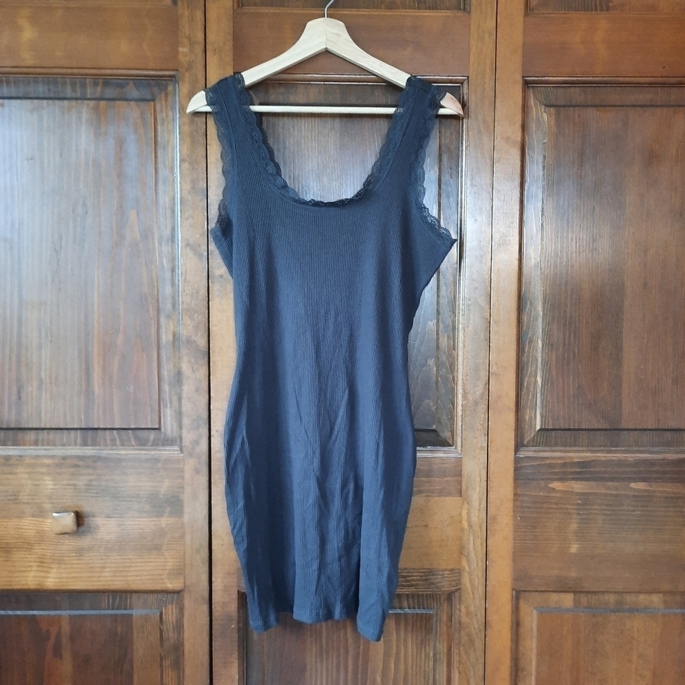 🛍 NWT H&M Divided black ribbed bodycon lace trimmed mini dress size large